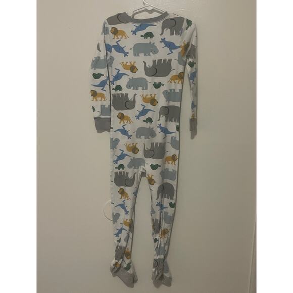 Just One You pjs size 5T - Picture 2 of 3